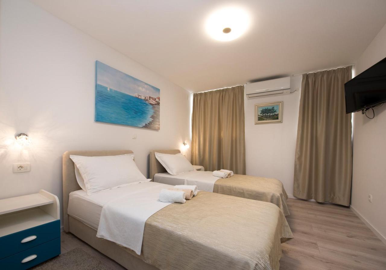 Apartments Maraton Спліт Екстер'єр фото