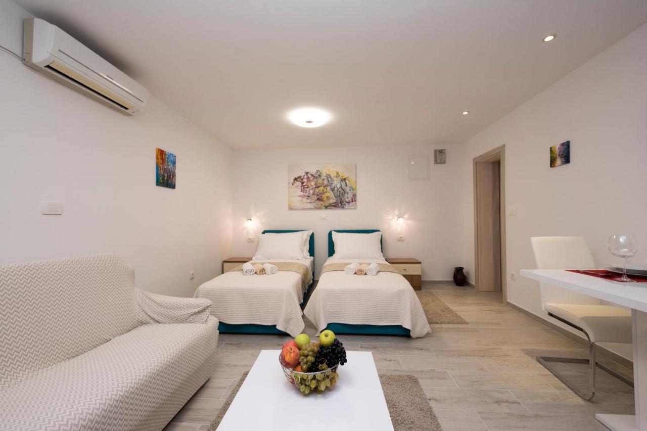 Apartments Maraton Спліт Екстер'єр фото